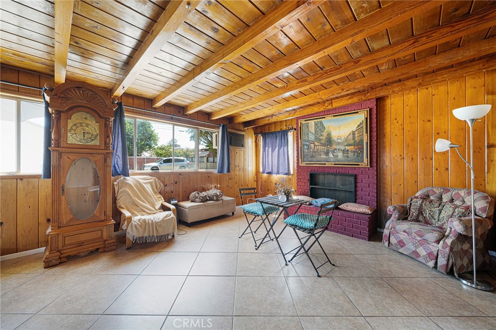 7938 Lindley Property Photo 10