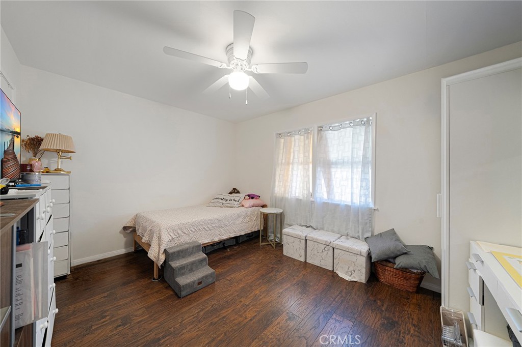 7938 Lindley Property Photo 20