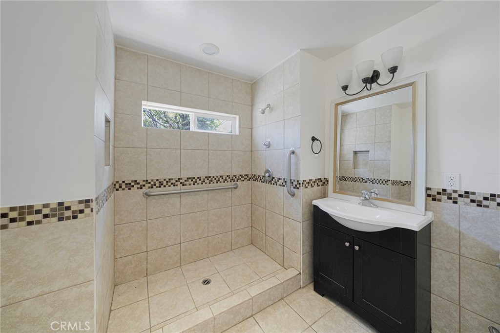 7938 Lindley Property Photo 30