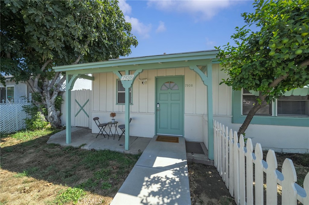 7938 Lindley Property Photo 32