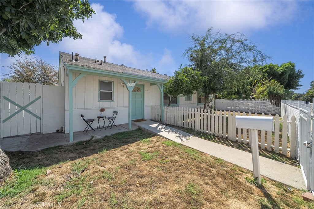 7938 Lindley Property Photo 33