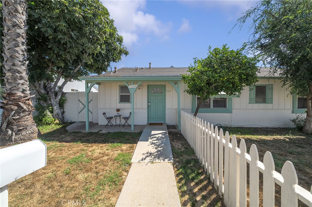 7938 Lindley Property Photo 34