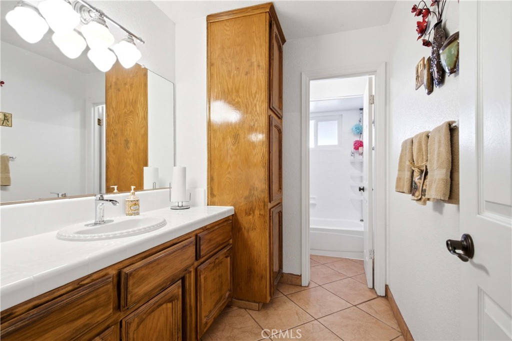 7851 Greenwood Avenue Property Photo 25