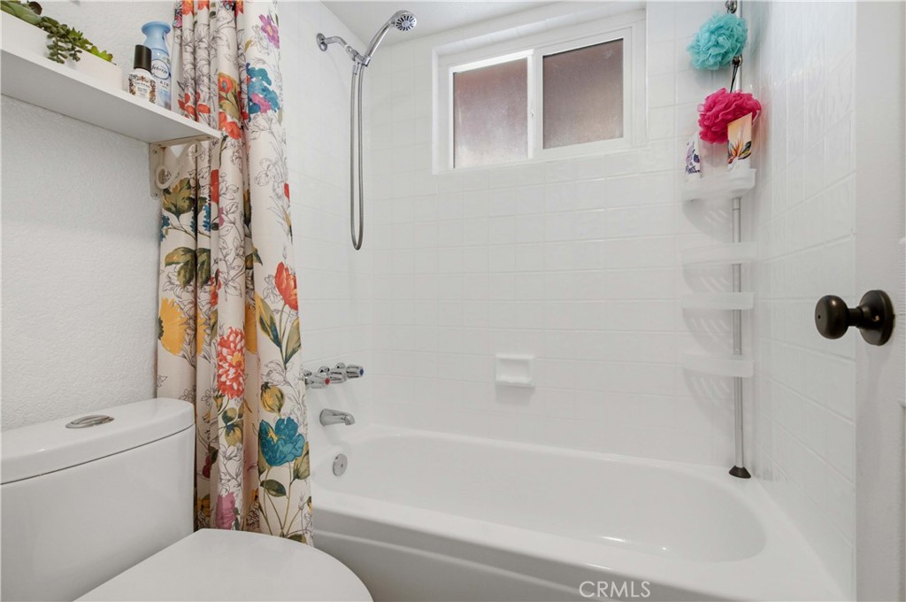 7851 Greenwood Avenue Property Photo 26