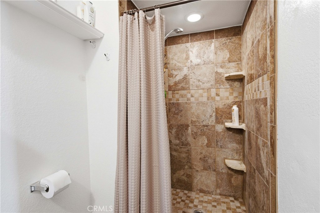 7851 Greenwood Avenue Property Photo 37