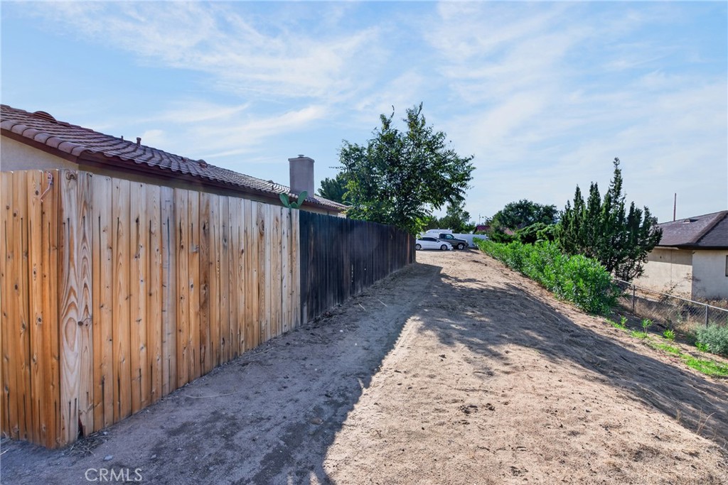18004 Orange Property Photo 6