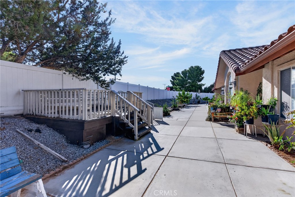18004 Orange Property Photo 7