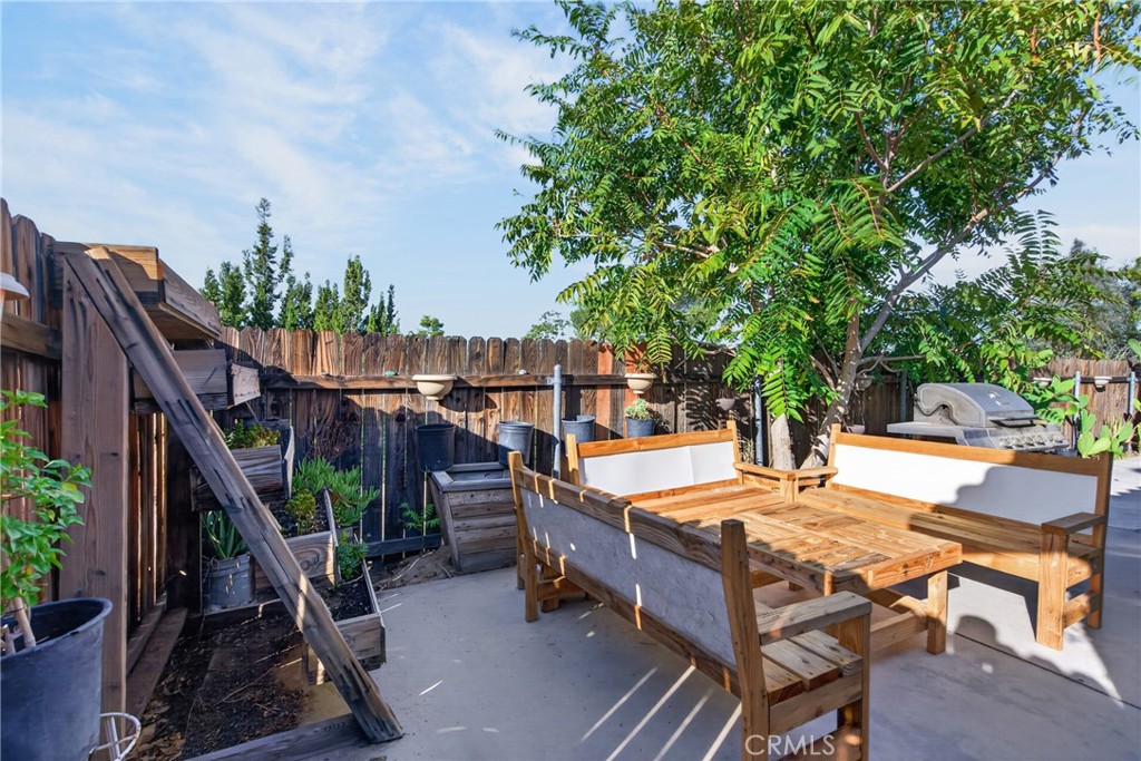 18004 Orange Property Photo 12