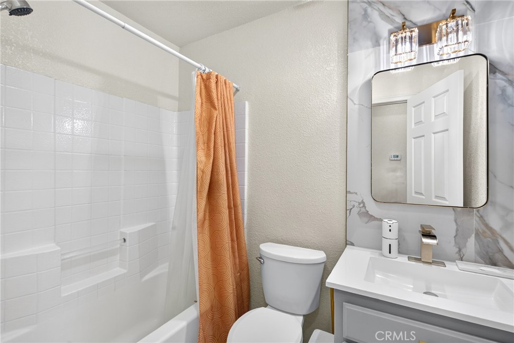 18004 Orange Property Photo 20