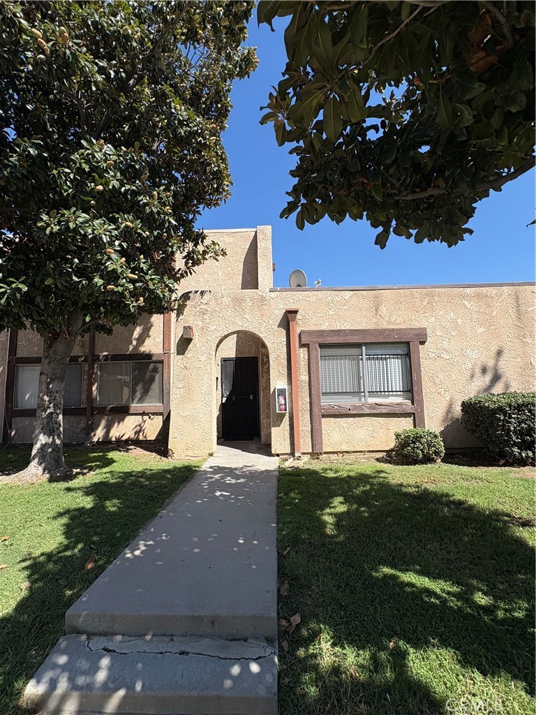 12246 Carnation #b Lane Unit #b Property Photo 1