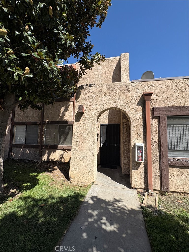 12246 Carnation #b Lane Unit #b Property Photo 4