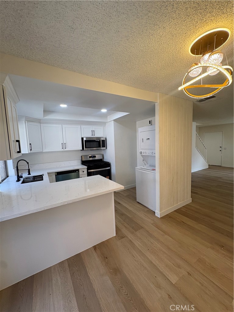 12246 Carnation #b Lane Unit #b Property Photo 8