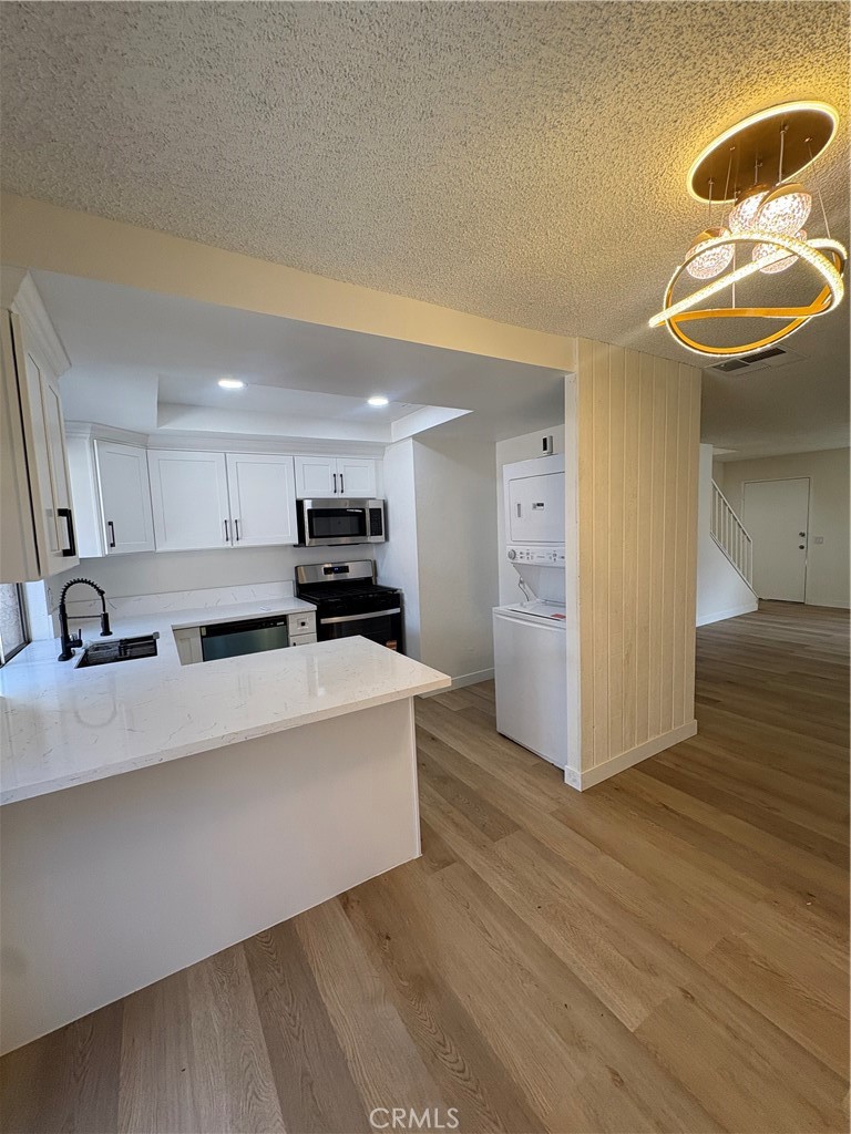 12246 Carnation #b Lane Unit #b Property Photo 9