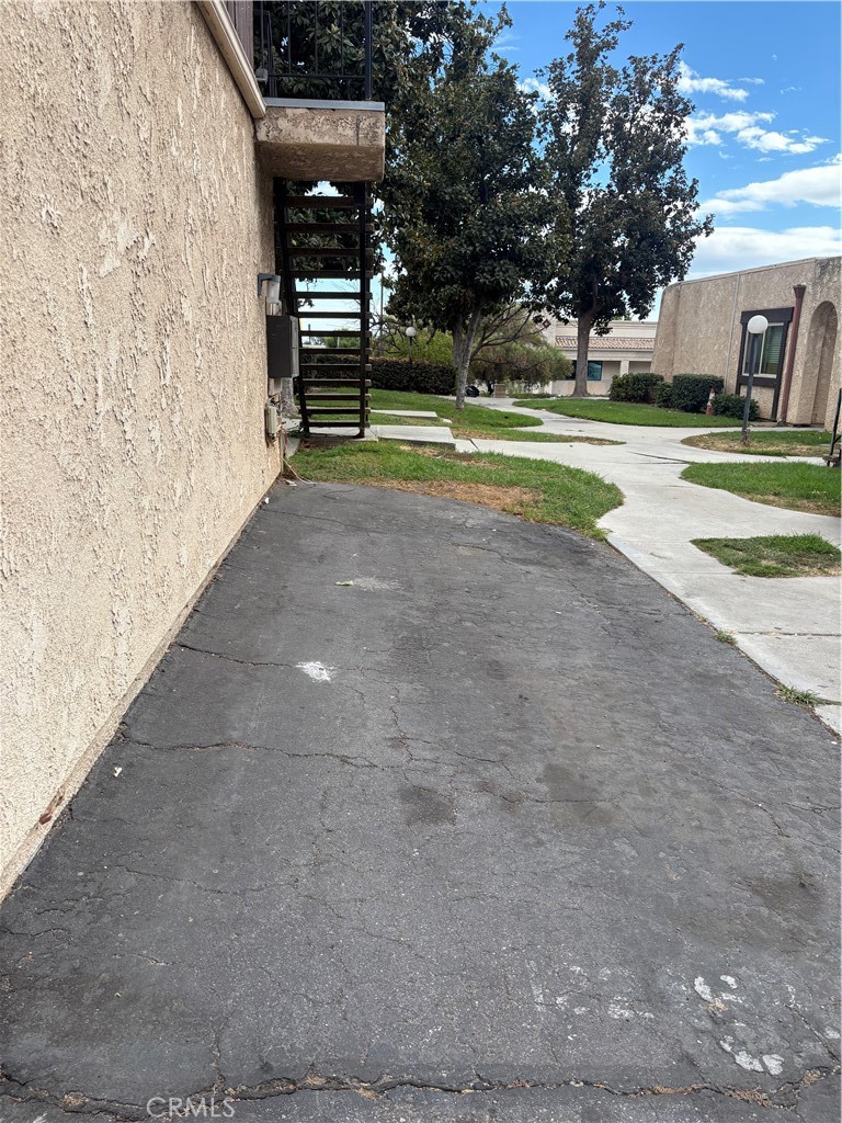 12246 Carnation #b Lane Unit #b Property Photo 51