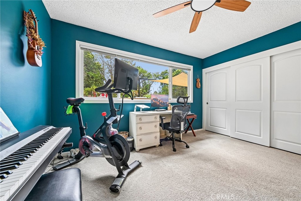 1311 N Meyler Property Photo 19