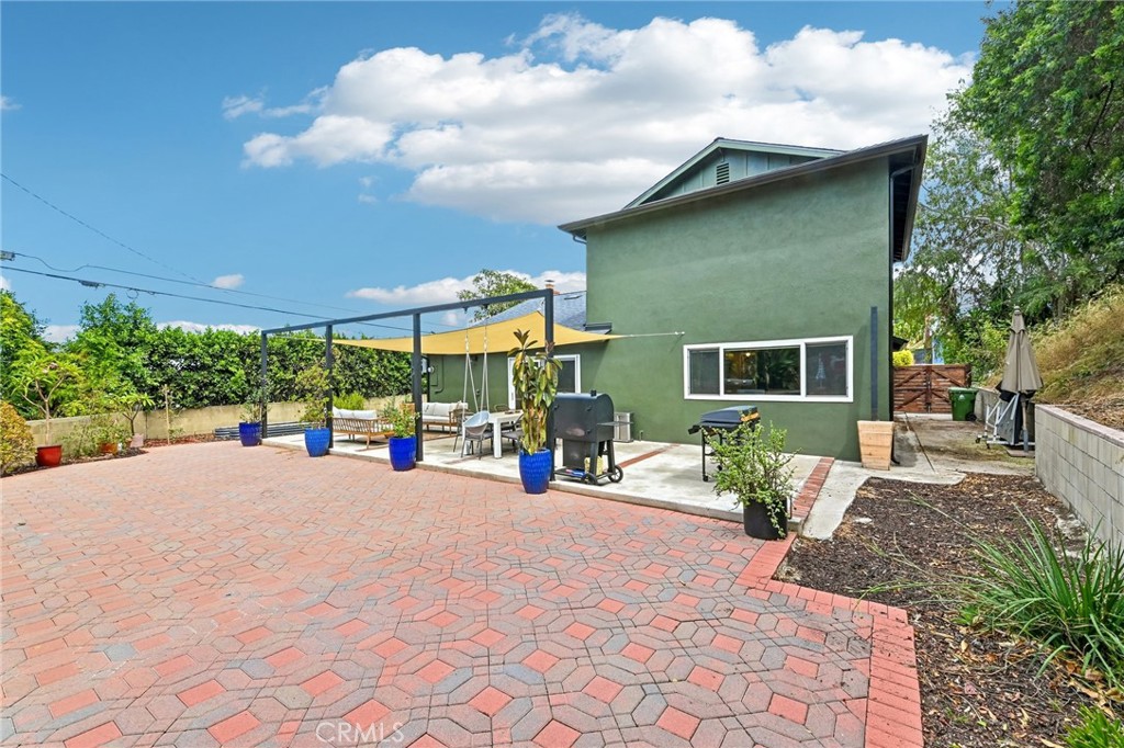1311 N Meyler Property Photo 43
