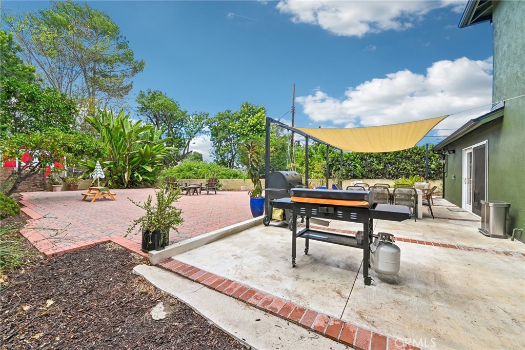 1311 N Meyler Property Photo 47