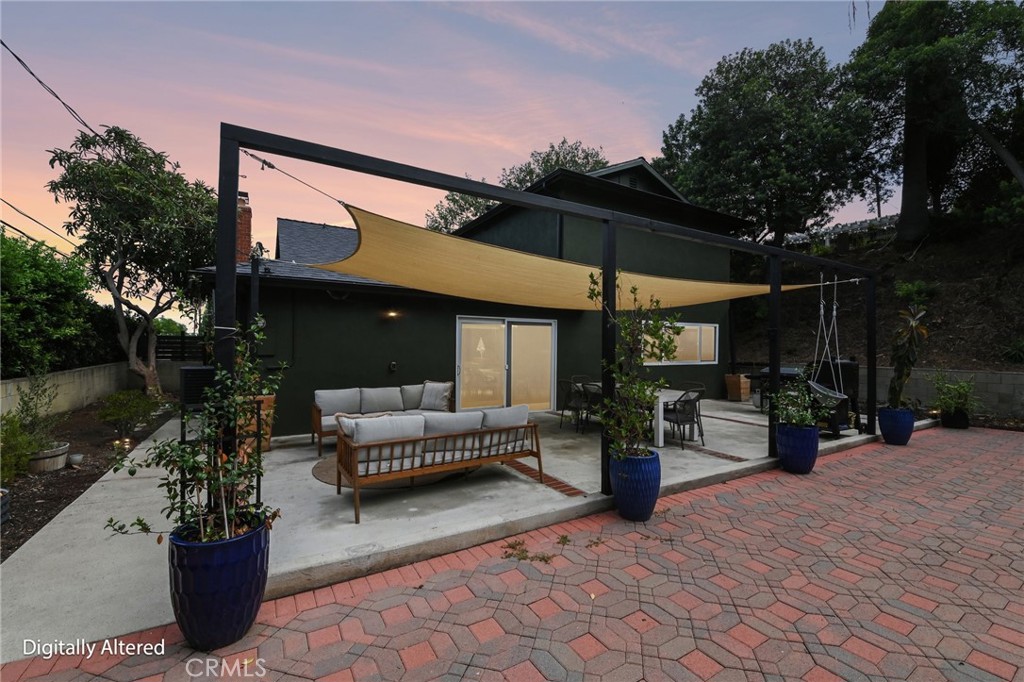 1311 N Meyler Property Photo 60