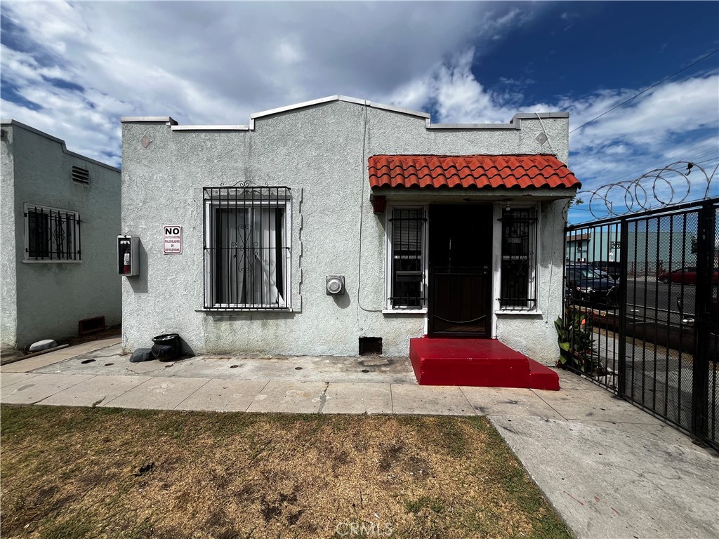 6325 S Figueroa Street Property Photo 2