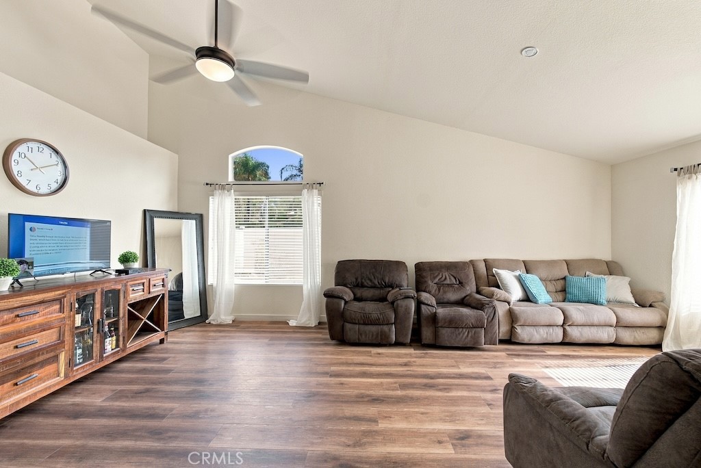 39257 Via Sonrisa Property Photo 5