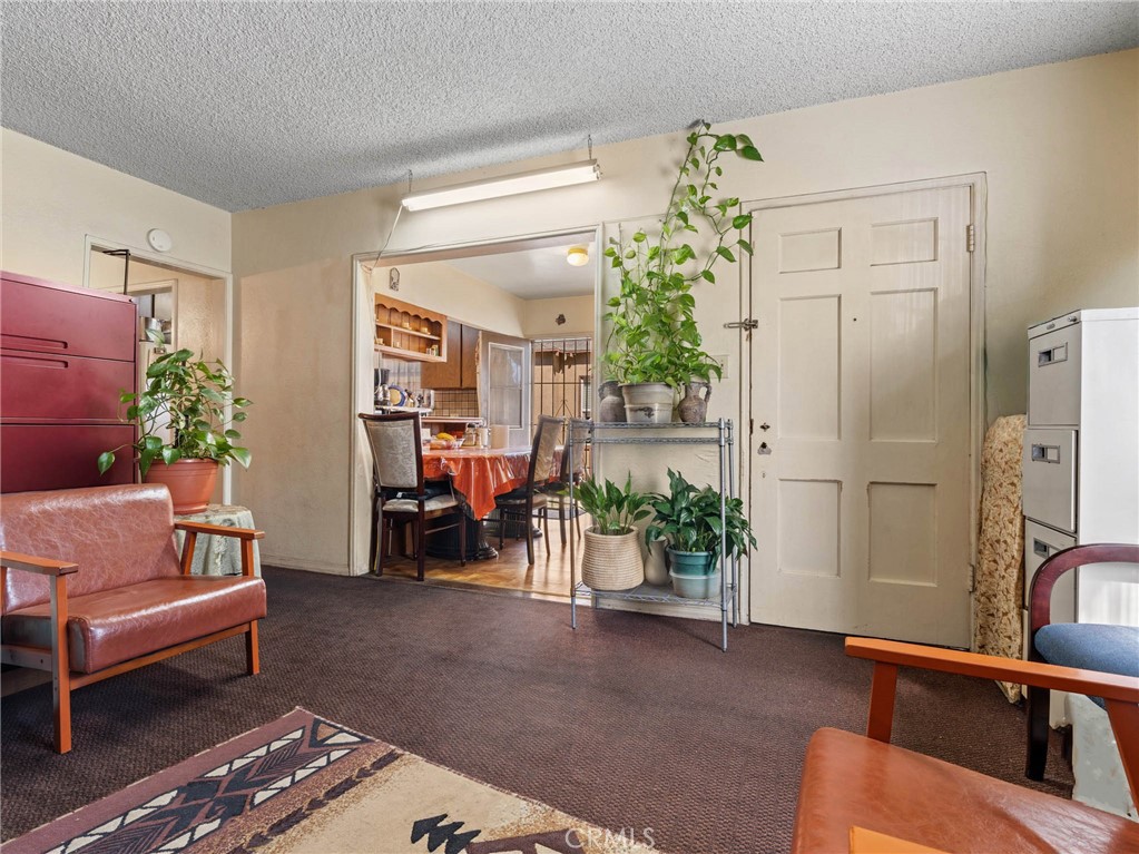 3145 Indiana Property Photo 4