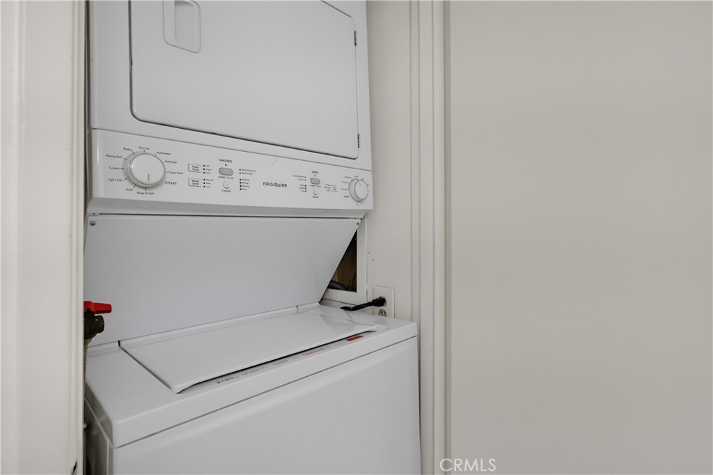 628 Daisy Avenue 222 Property Photo 28