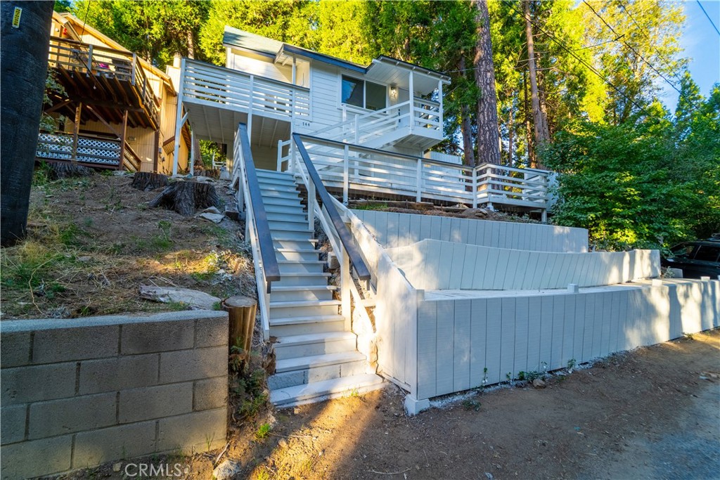 744 Woodland Property Photo 9