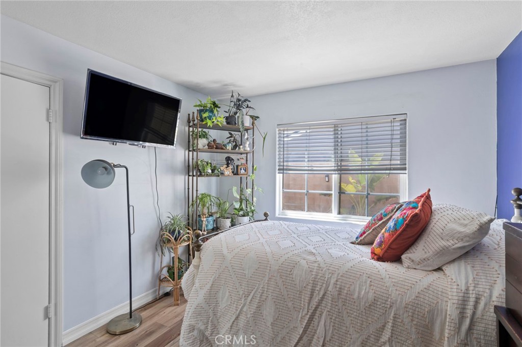 24509 Ravenna Property Photo 11
