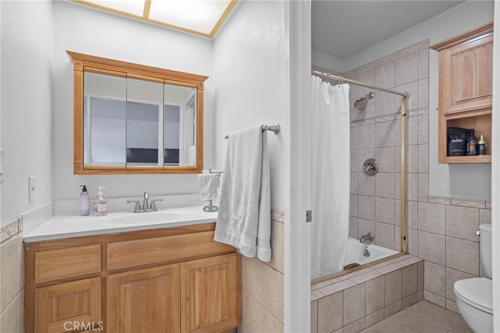 24509 Ravenna Property Photo 17