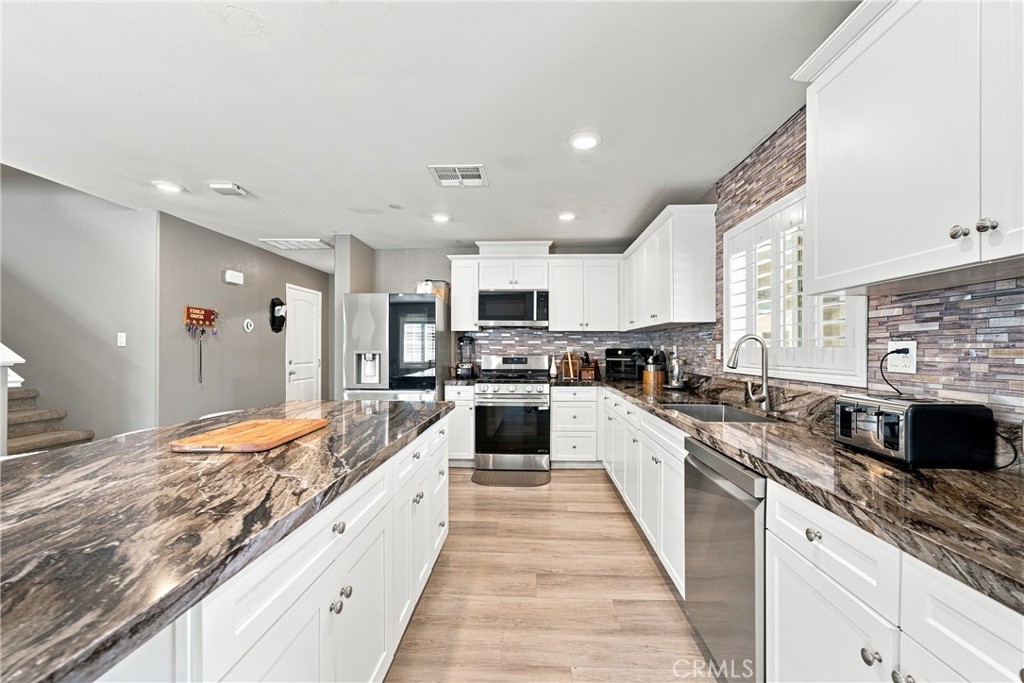 1304 Desert Rose Court Property Photo 22