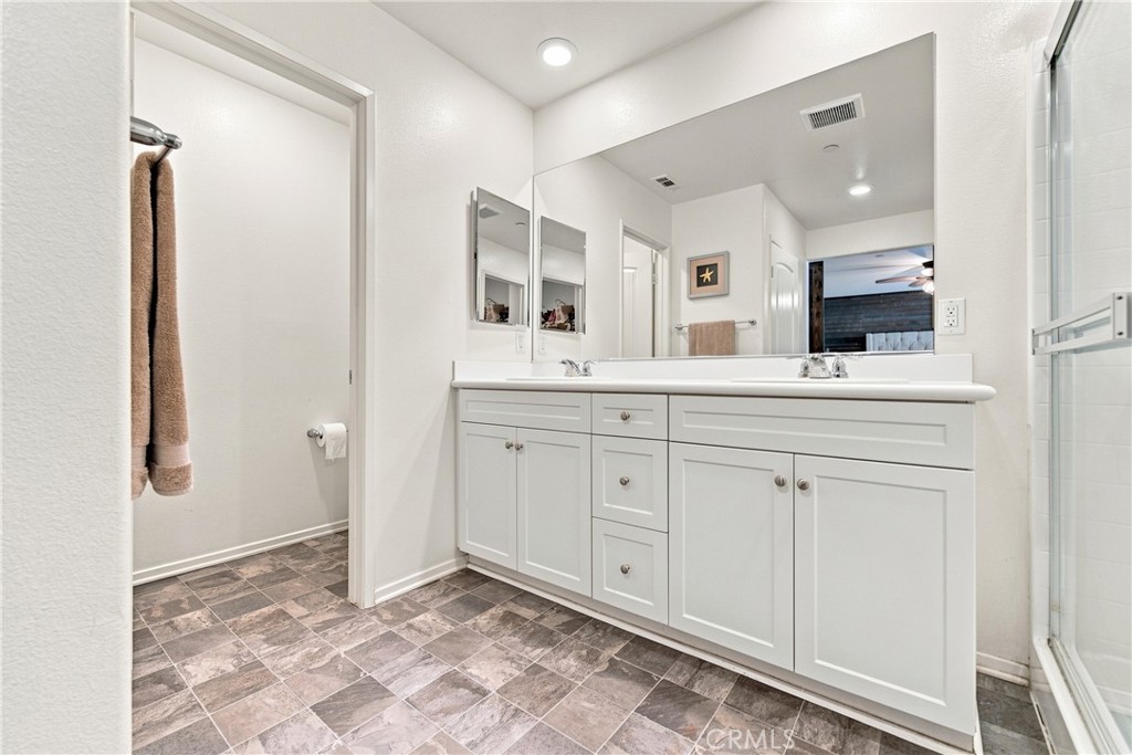 1304 Desert Rose Court Property Photo 35