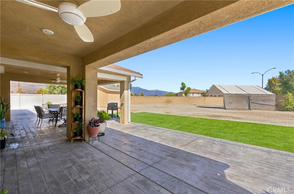 1304 Desert Rose Court Property Photo 45