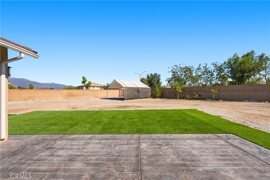 1304 Desert Rose Court Property Photo 46