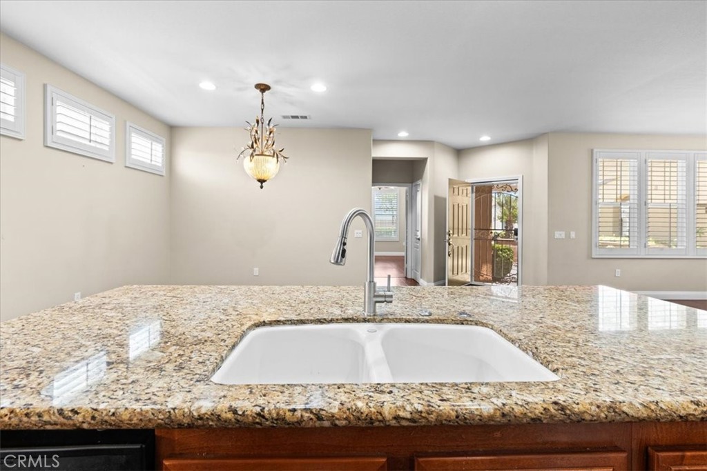 125 Thistle Property Photo 4