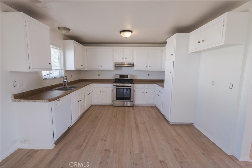1104 Navajo Property Photo 9