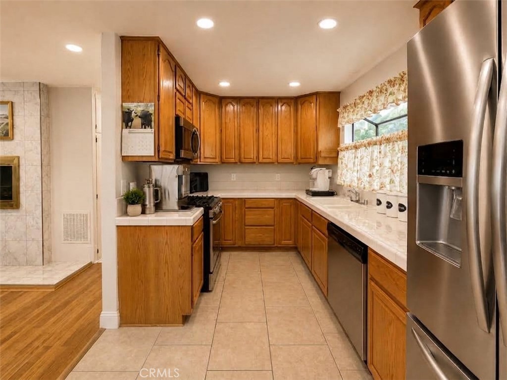 241 Raymond Property Photo 9