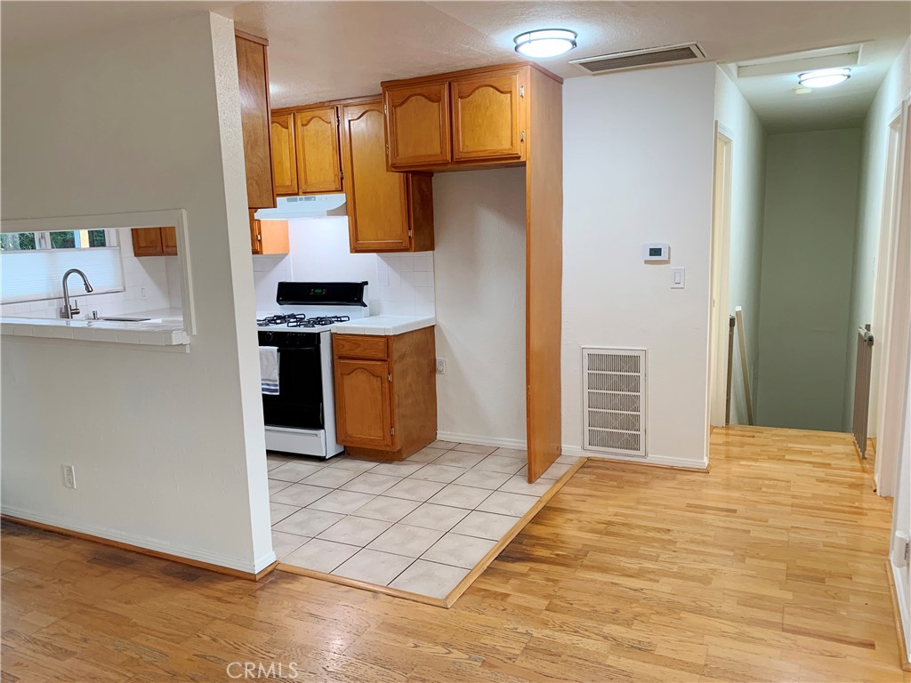 4053 Barrett Road Property Photo 13