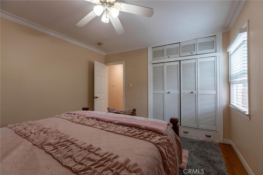 4427 W 60th Property Photo 18