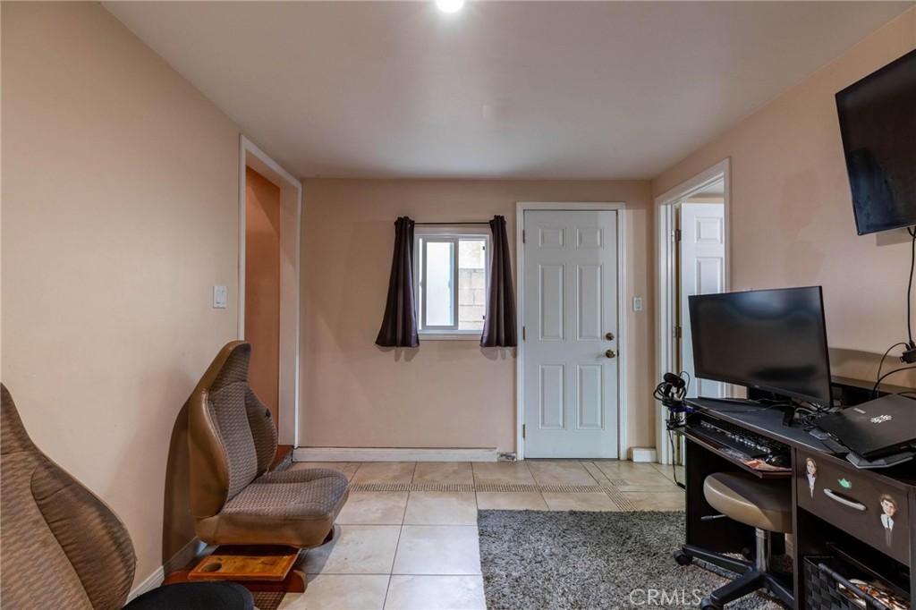 4427 W 60th Property Photo 19