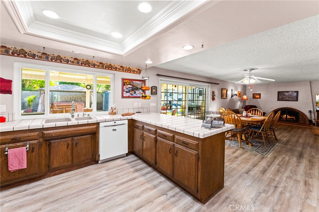17432 Niagara Avenue Property Photo 13