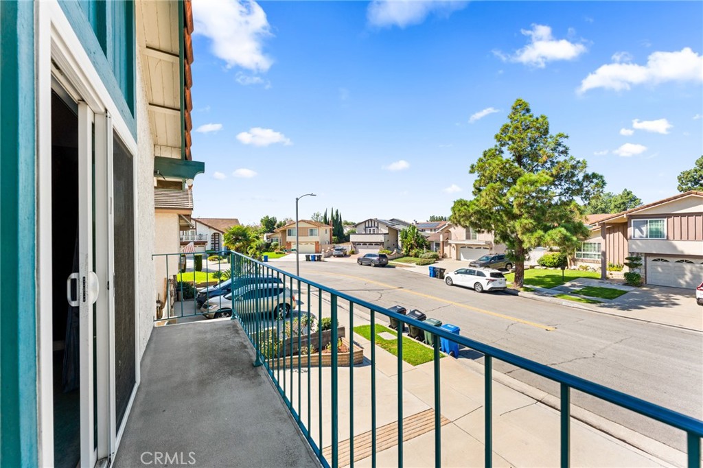 17432 Niagara Avenue Property Photo 43