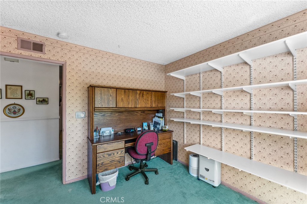 17432 Niagara Avenue Property Photo 45