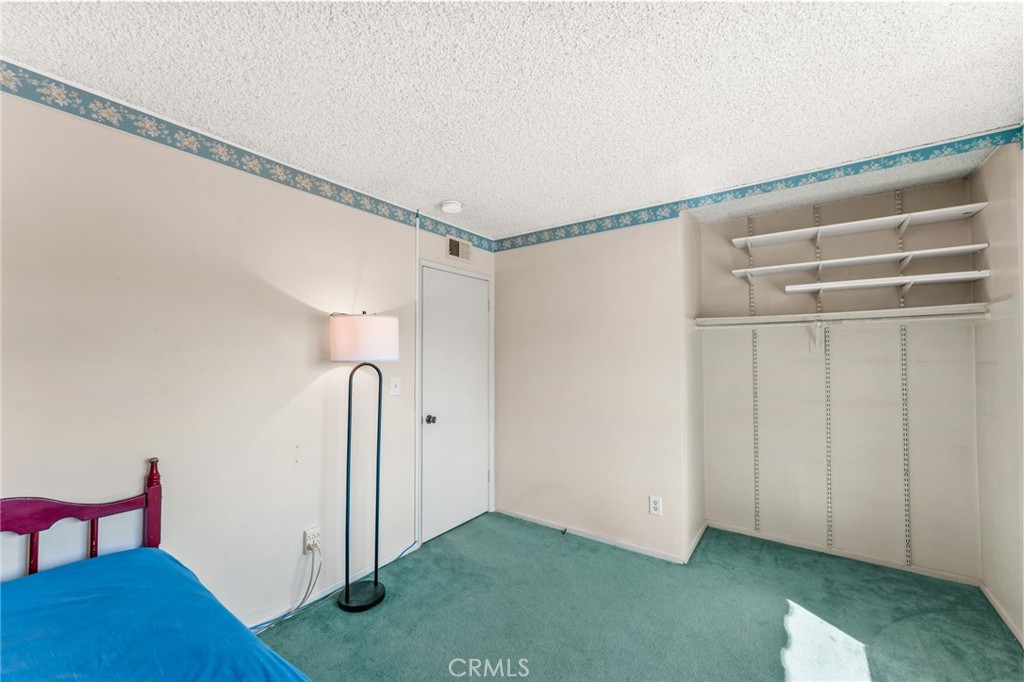 17432 Niagara Avenue Property Photo 47