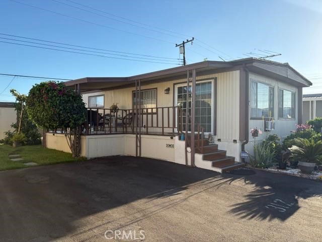 16601 S Garfield Avenue 312 Property Photo 2