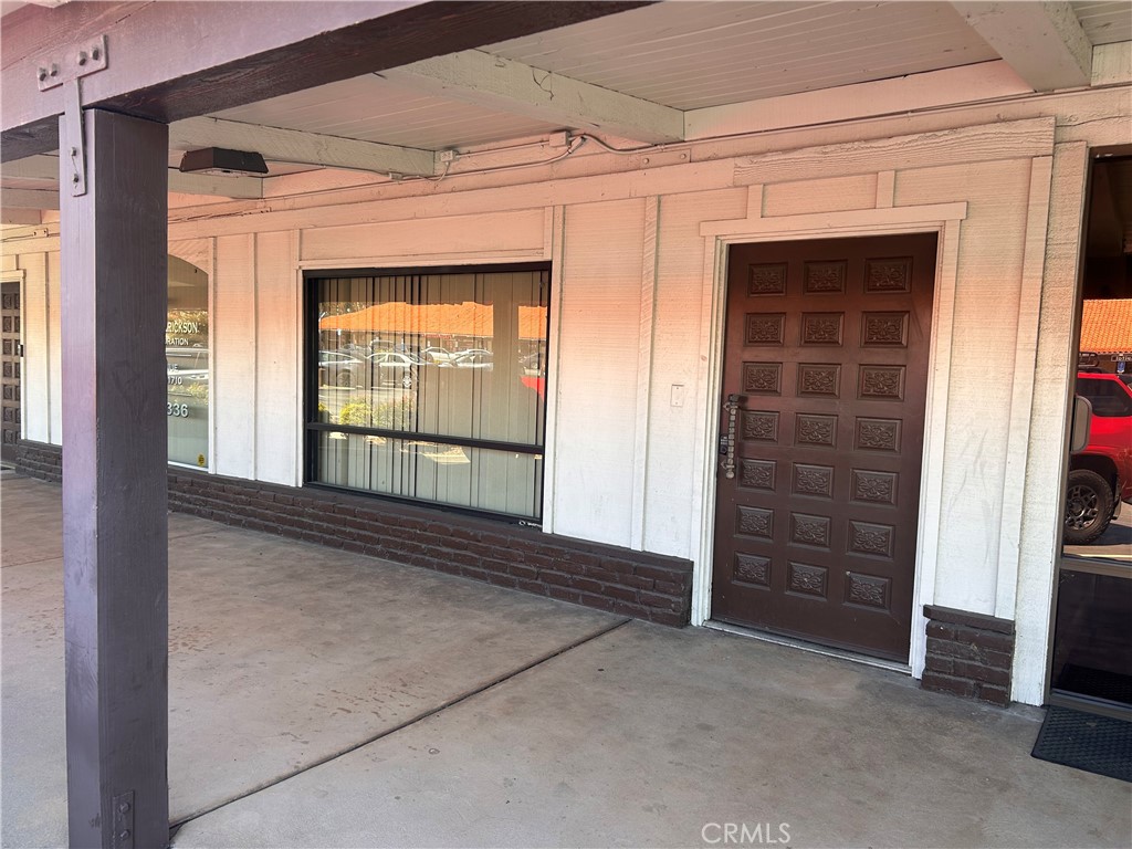 12616 Central Property Photo 4