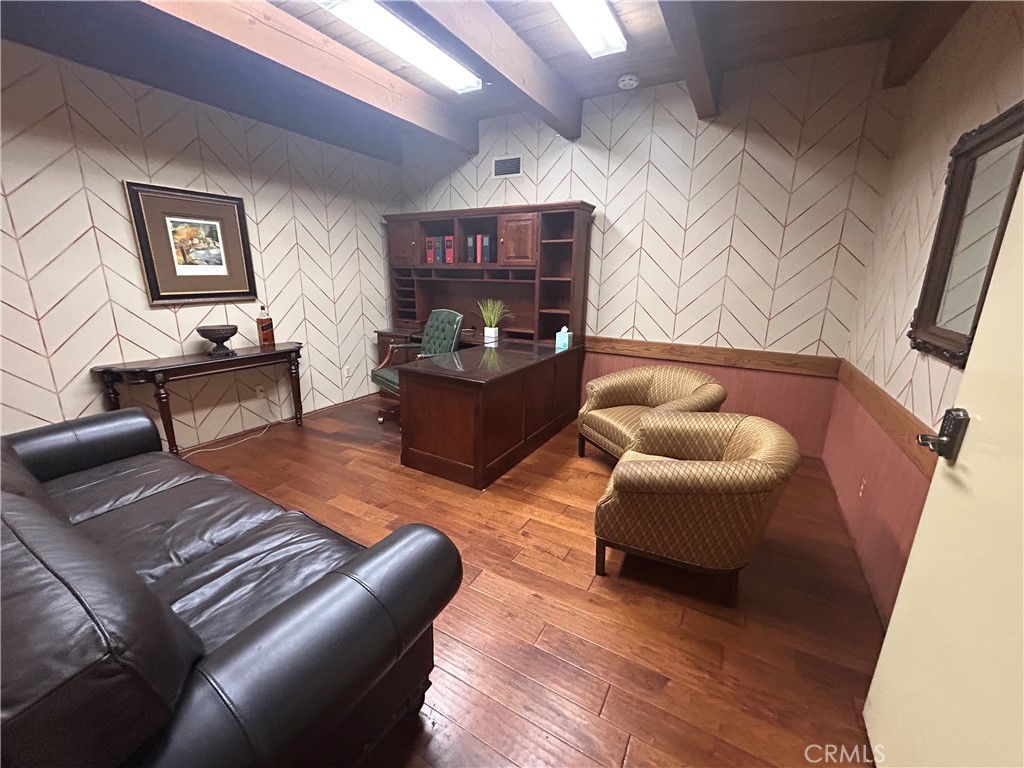 12616 Central Property Photo 6