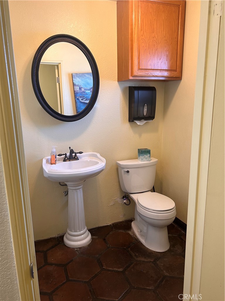 12616 Central Property Photo 8