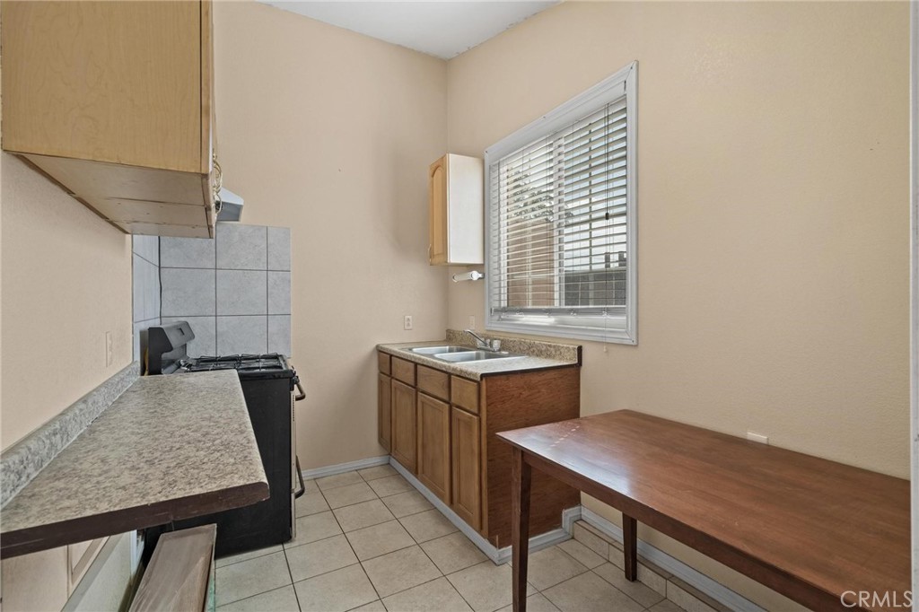 14804 Orange Property Photo 32
