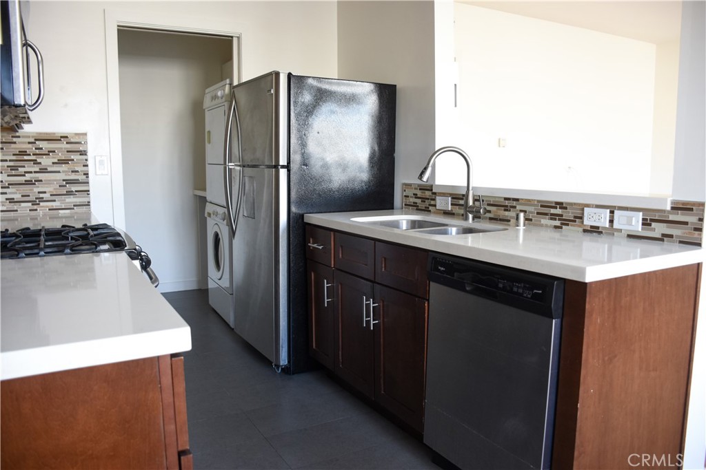 612 Aerick Property Photo 8