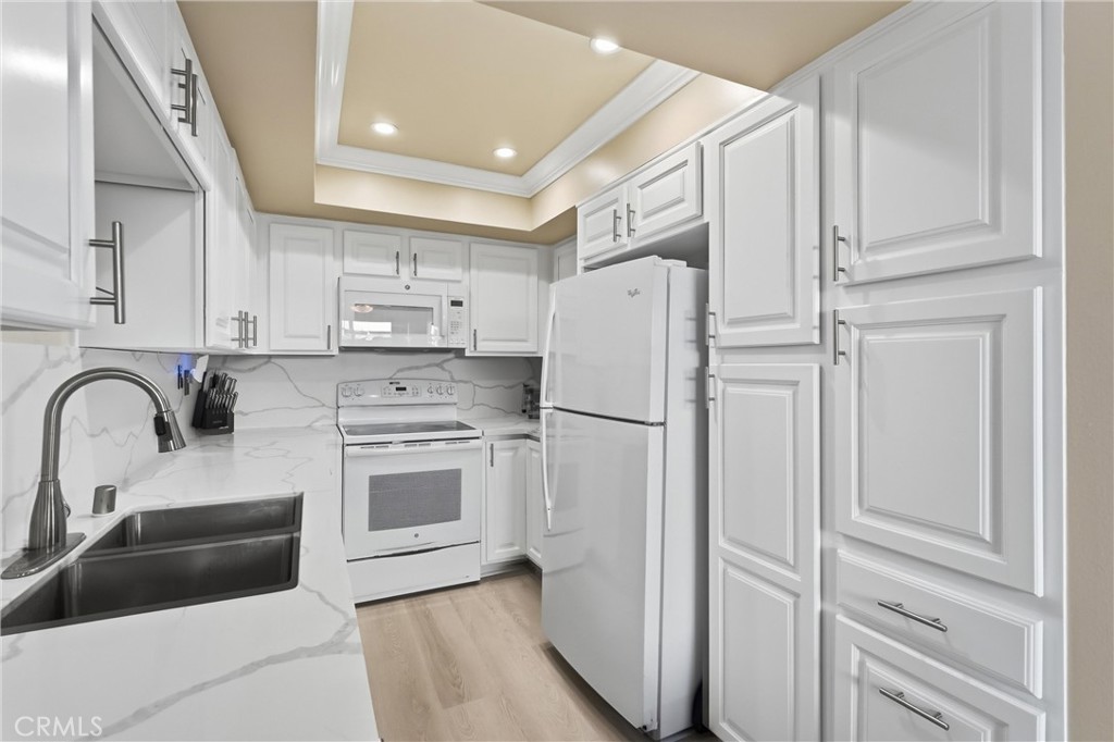 803 Victoria 117 Property Photo 11